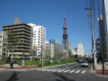 バスセンター前駅周辺の街並み