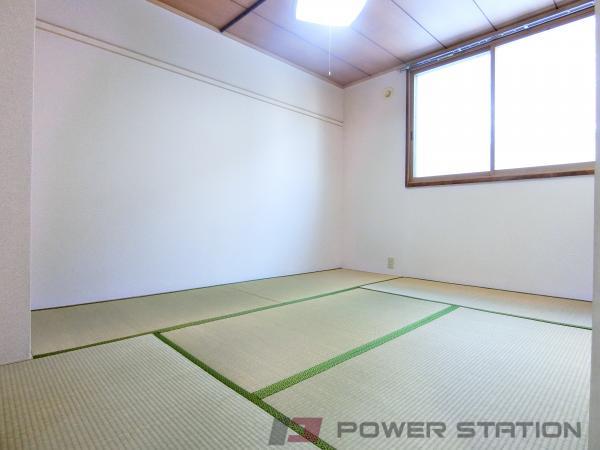 寝室| 